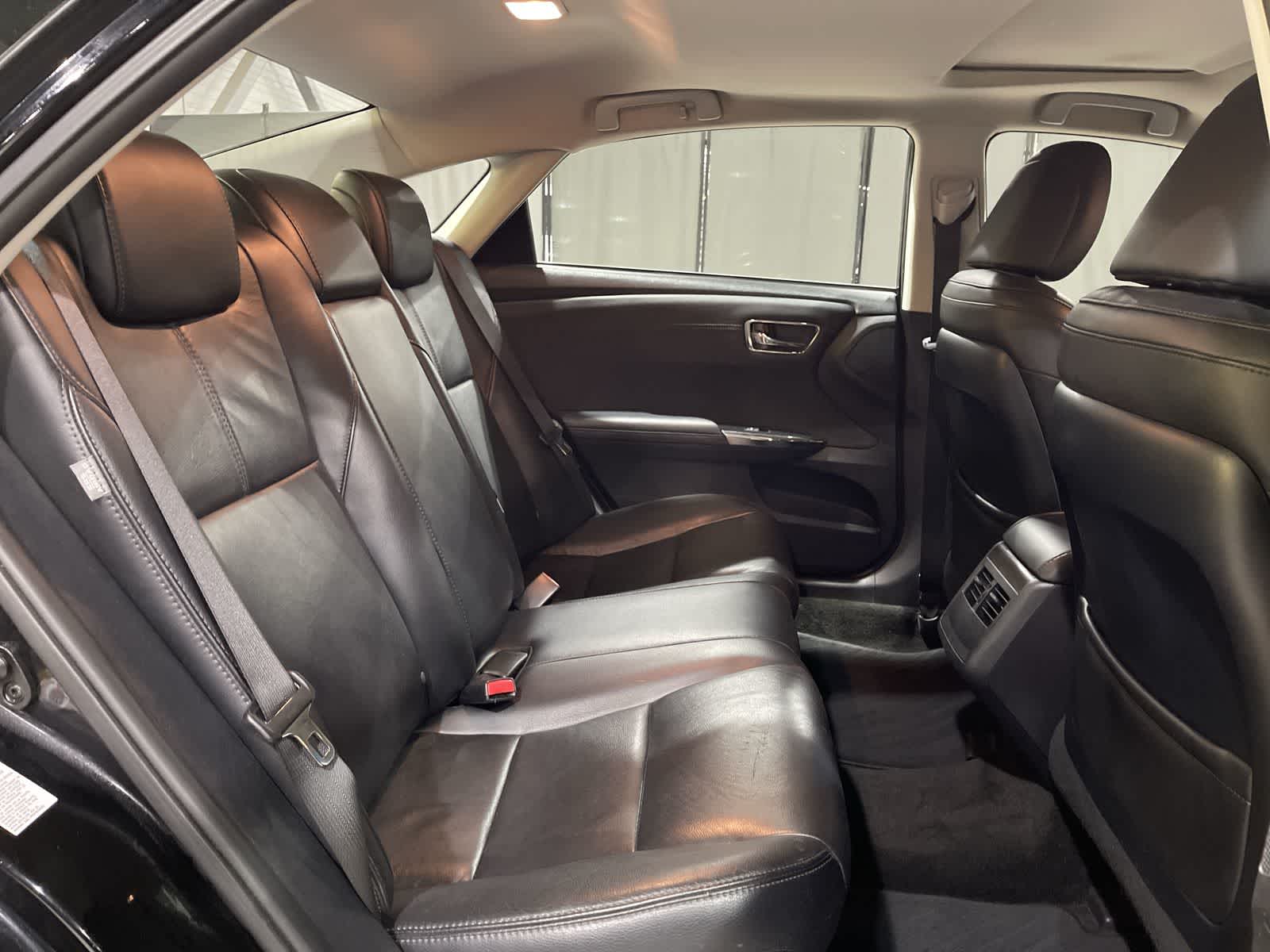 Thumbnail: 2016 Toyota Avalon - 25