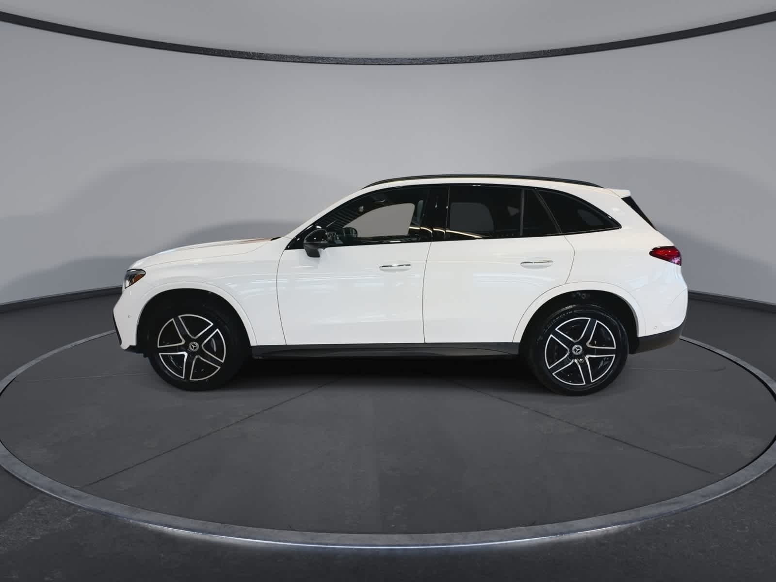 Thumbnail: 2025 Mercedes-Benz GLC - 7