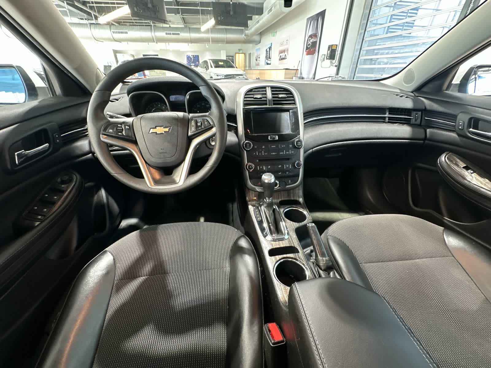 Thumbnail: 2016 Chevrolet Malibu - 22