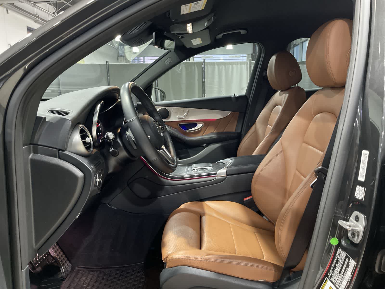 Thumbnail: 2022 Mercedes-Benz GLC - 14