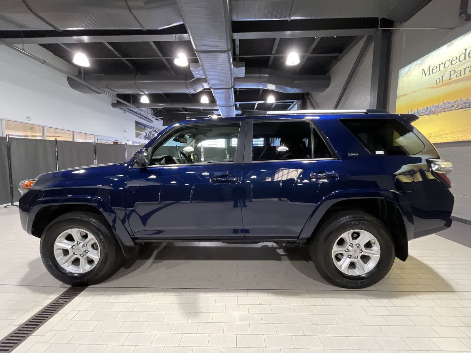 Thumbnail: 2020 Toyota 4Runner - 15