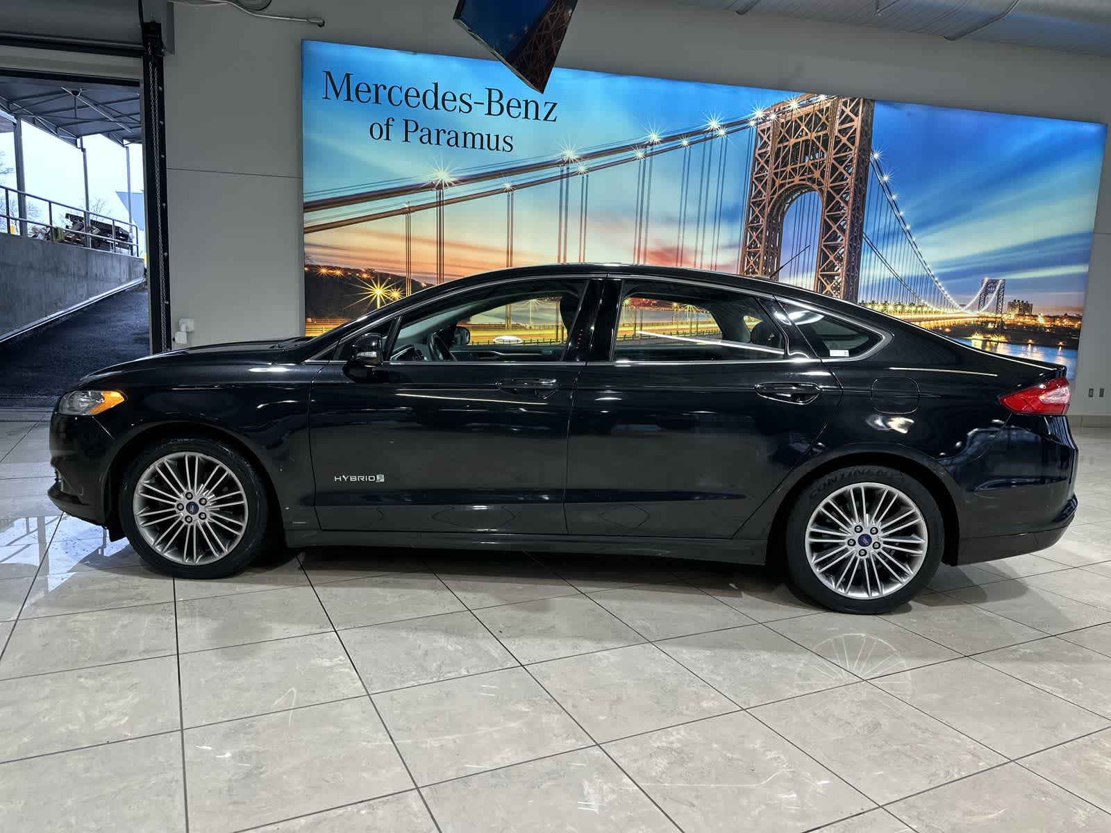 Thumbnail: 2013 Ford Fusion - 15