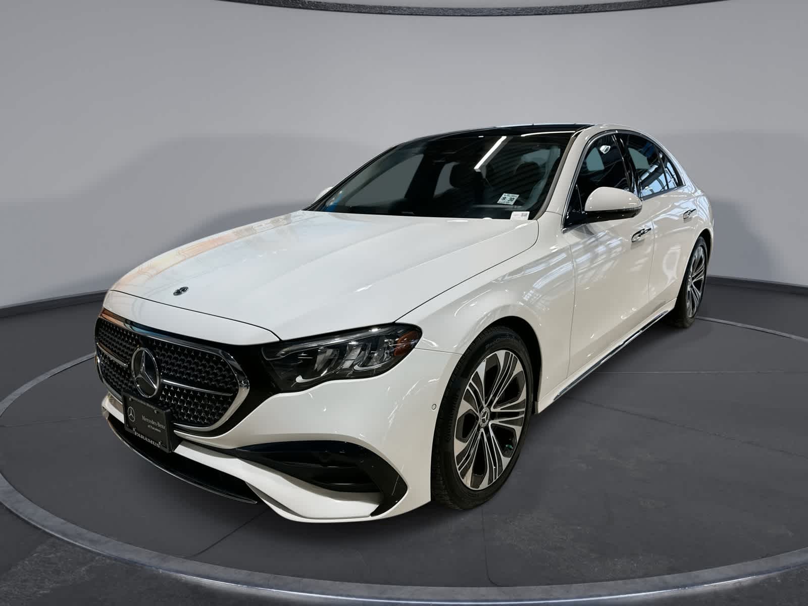 Thumbnail: 2025 Mercedes-Benz E-Class - 1