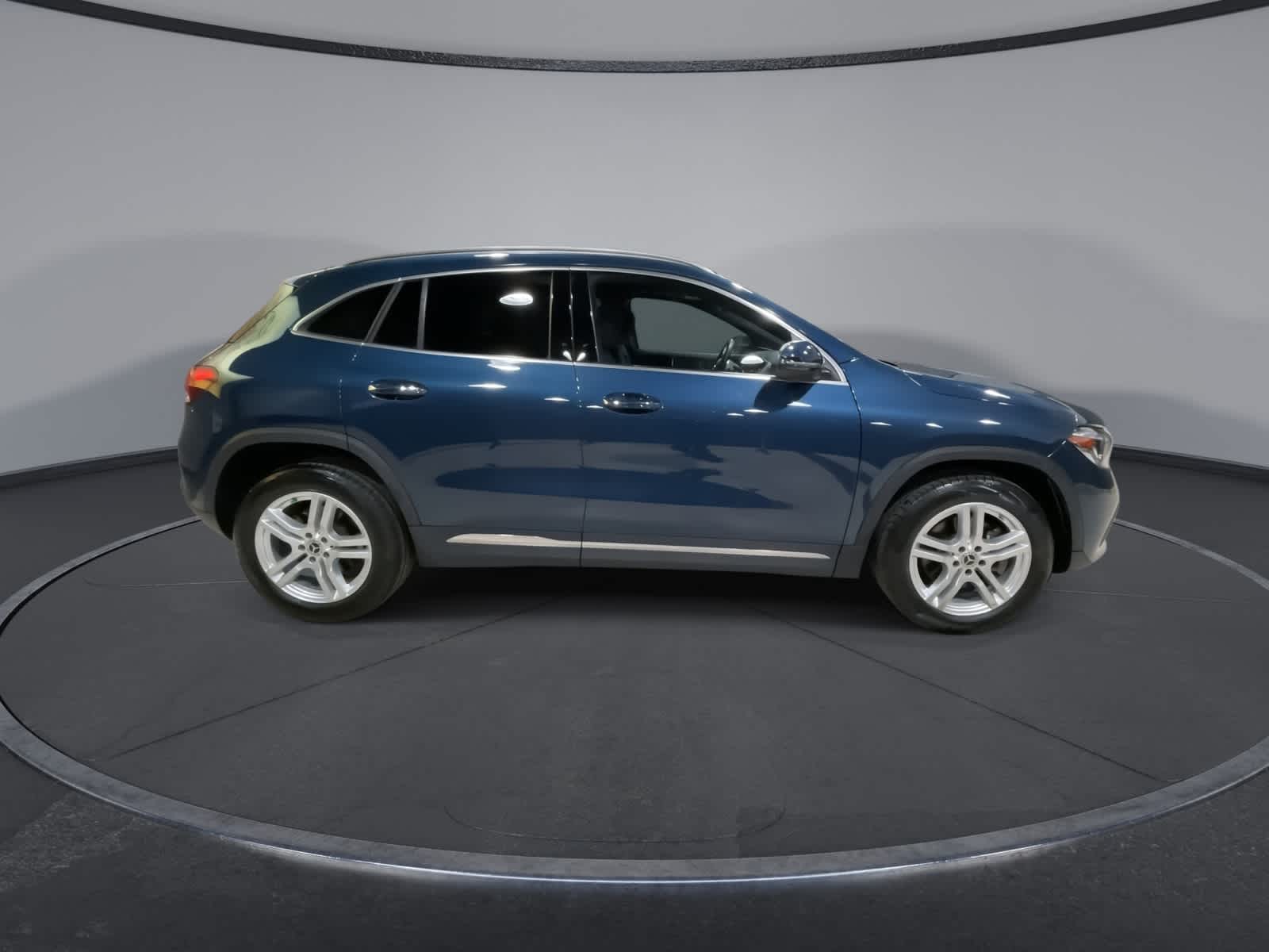 Thumbnail: 2023 Mercedes-Benz GLA - 13