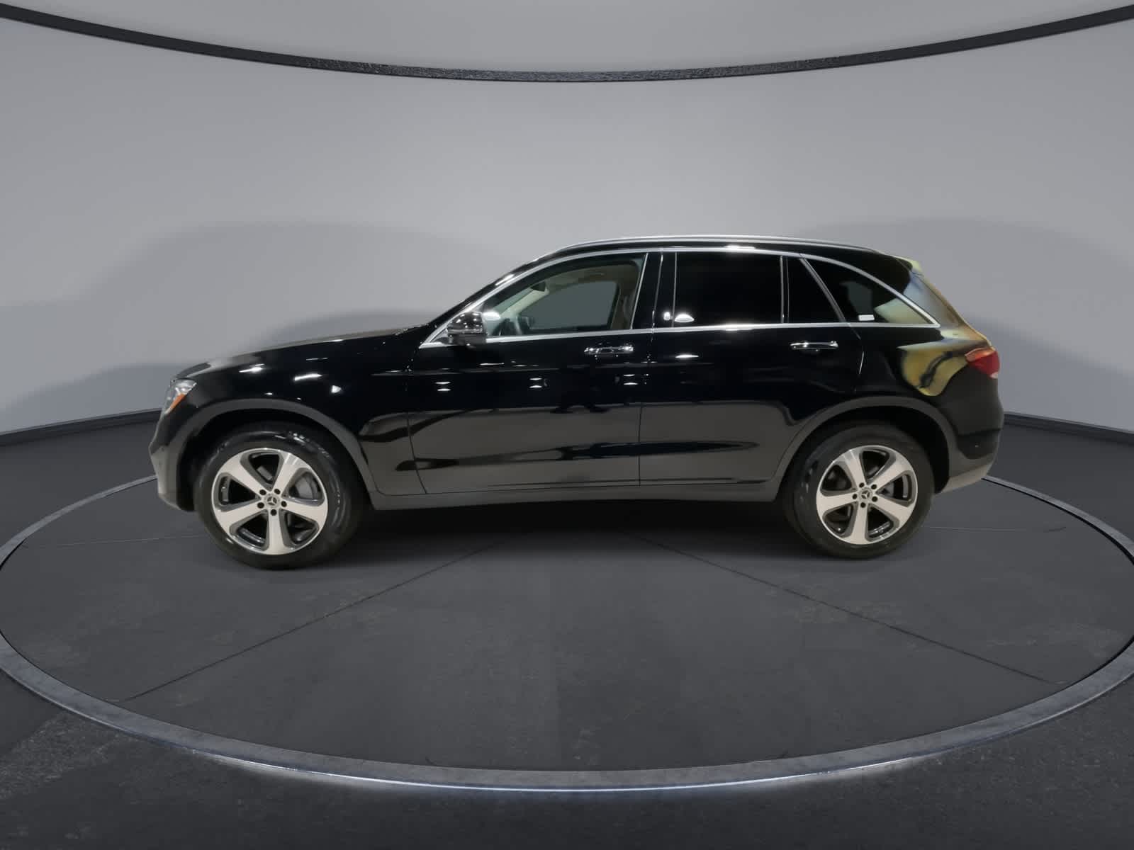 Thumbnail: 2022 Mercedes-Benz GLC - 7