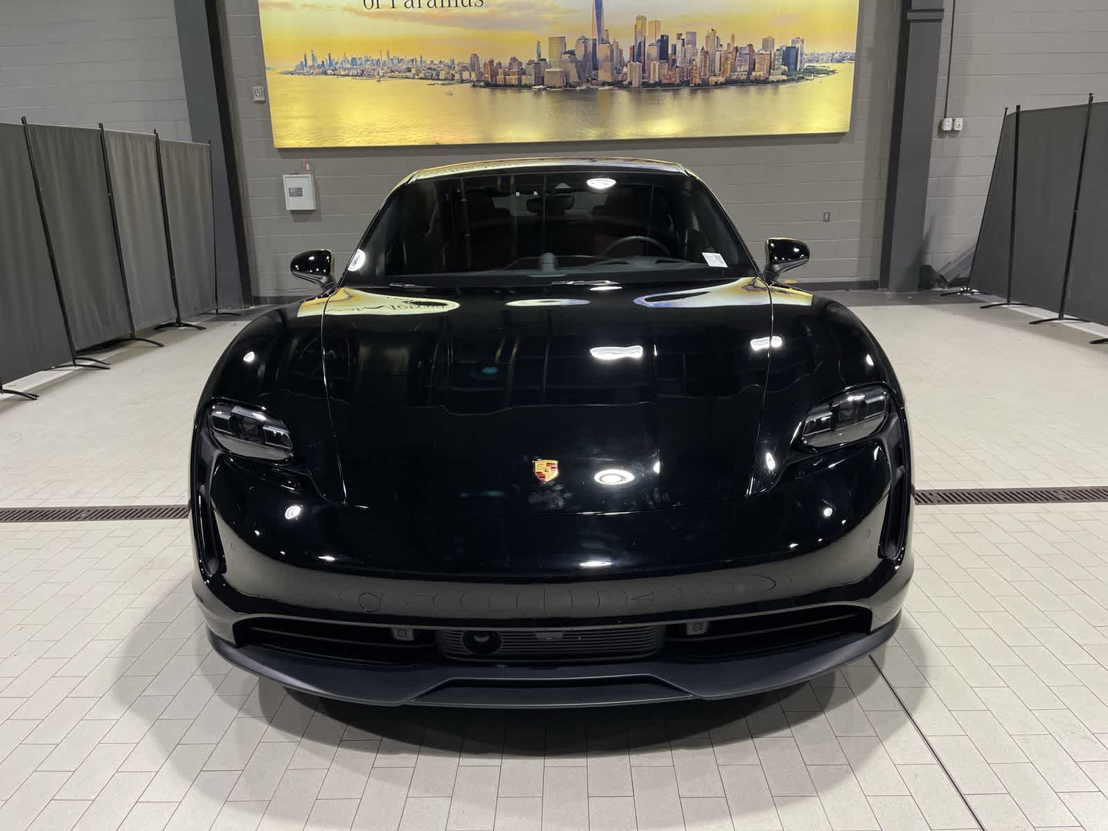 Thumbnail: 2023 Porsche Taycan - 18