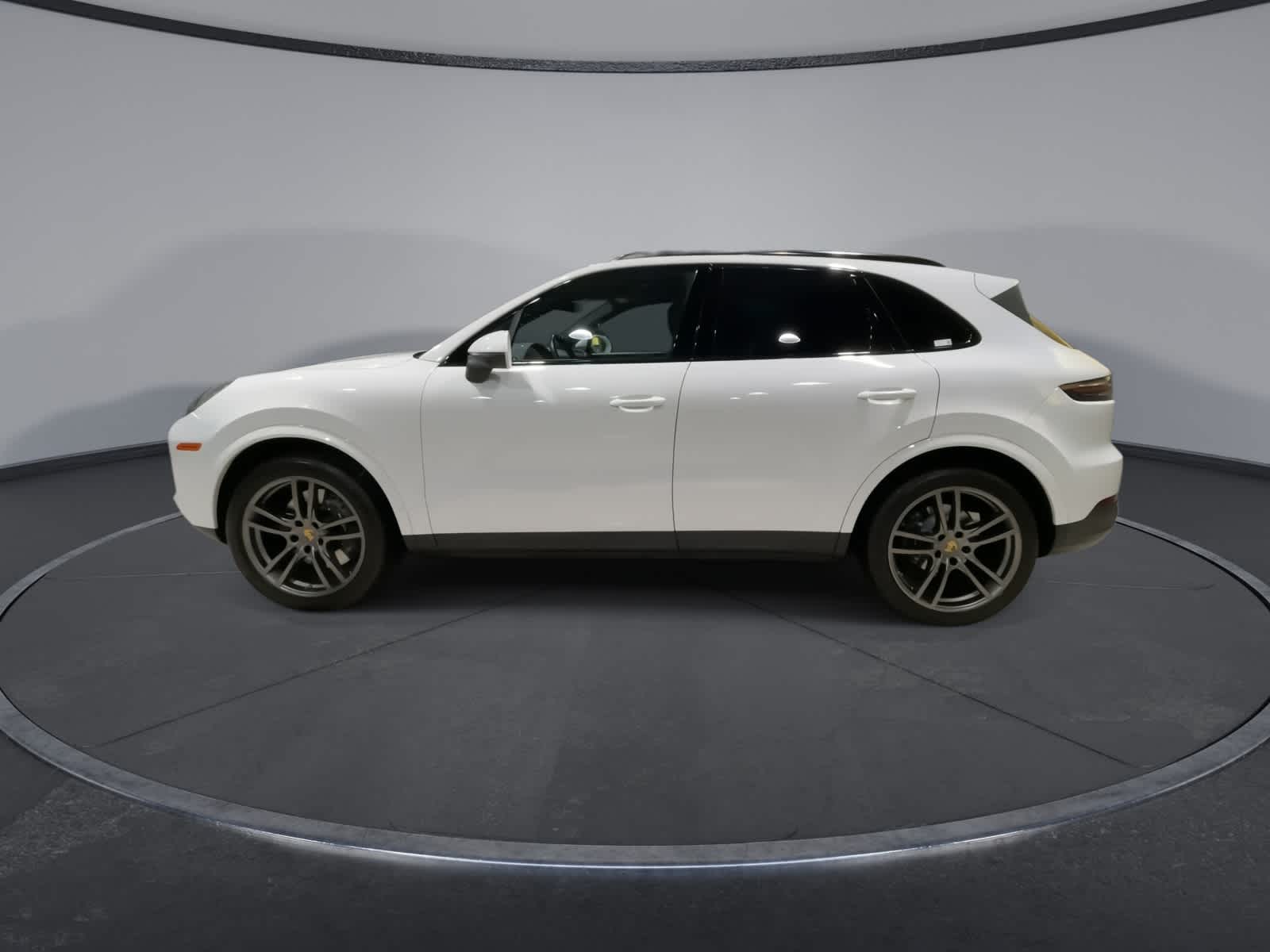 Thumbnail: 2023 Porsche Cayenne - 7