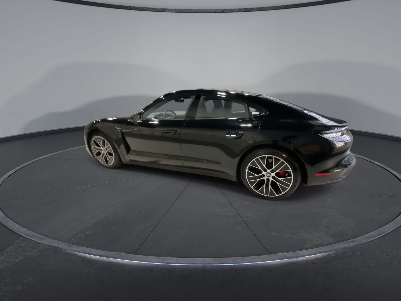 Thumbnail: 2021 Porsche Taycan - 8