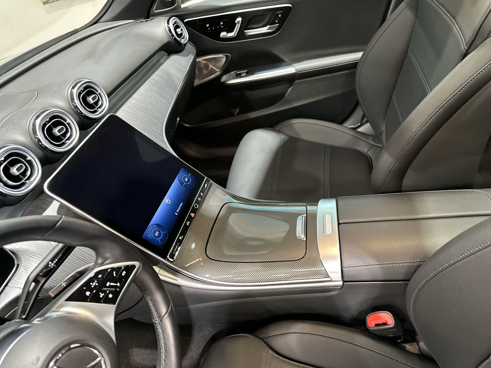 Thumbnail: 2023 Mercedes-Benz C-Class - 28