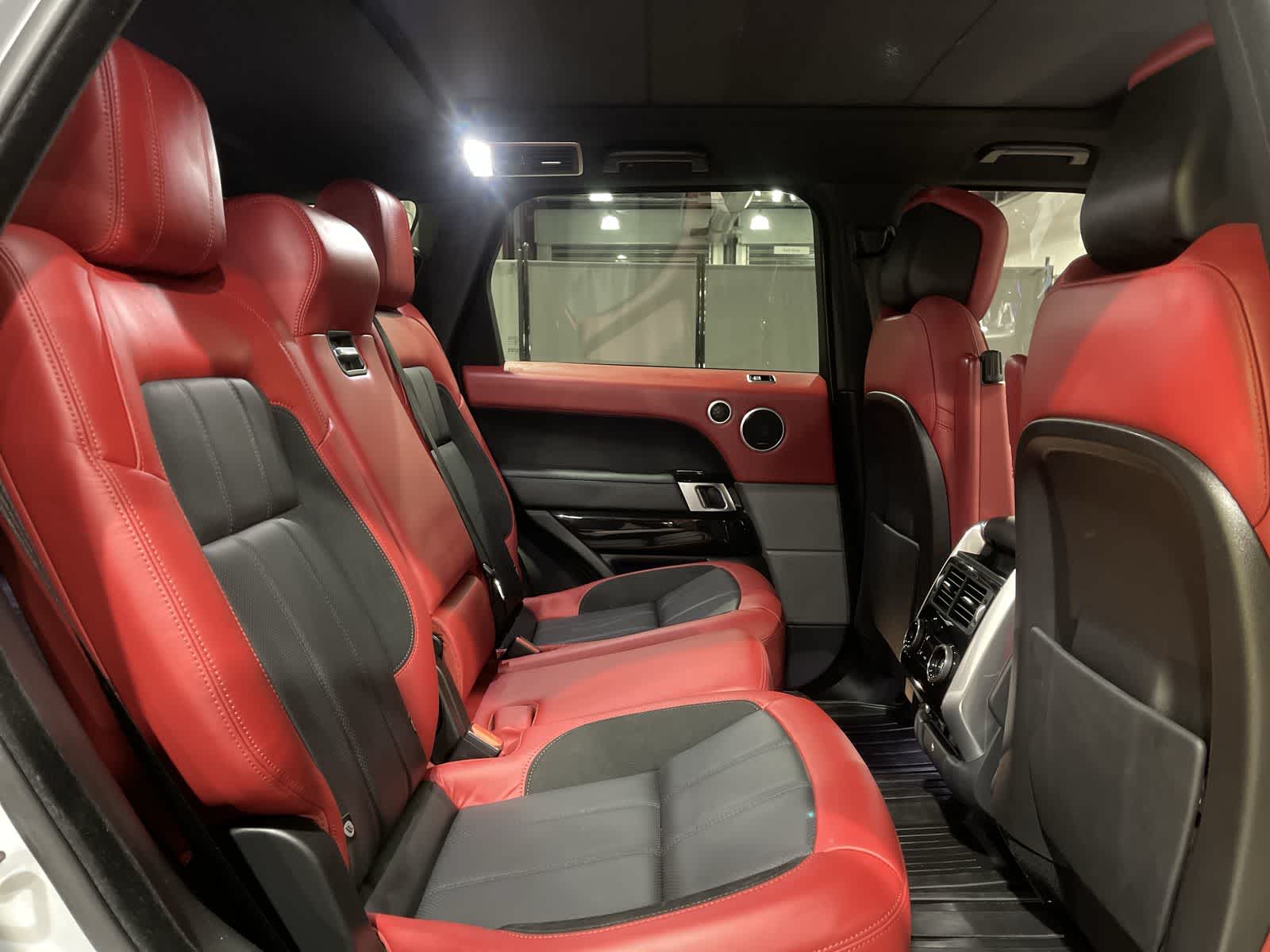 Thumbnail: 2022 Land Rover Range Rover Sport - 25