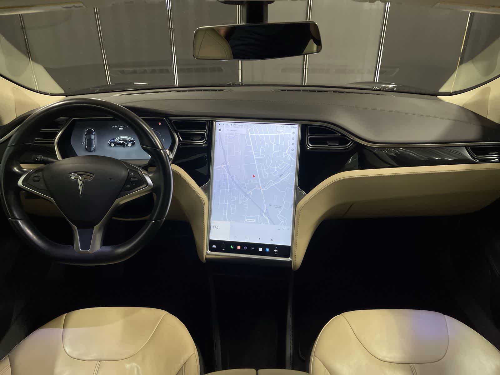 2014 Tesla Model S  21
