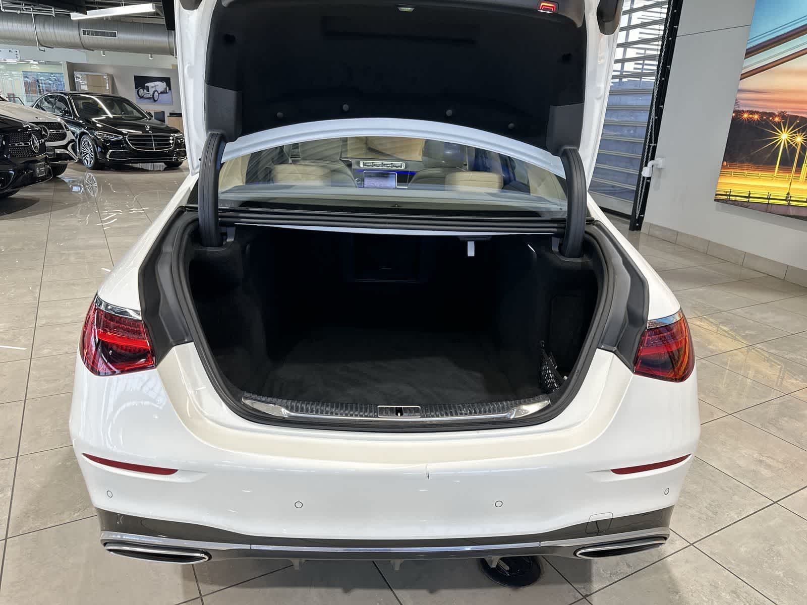 Thumbnail: 2023 Mercedes-Benz S-Class - 31