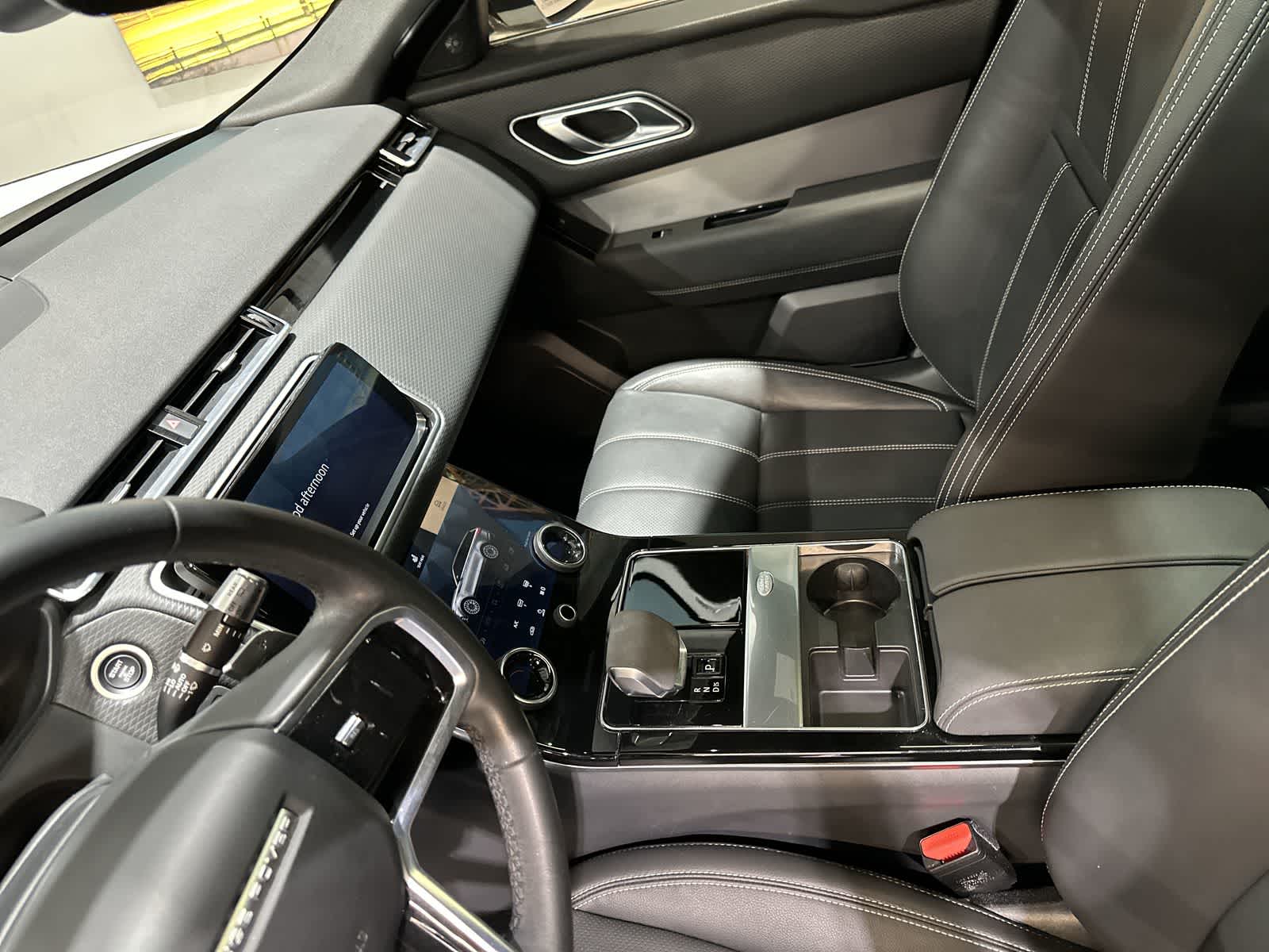Thumbnail: 2023 Land Rover Range Rover Velar - 28