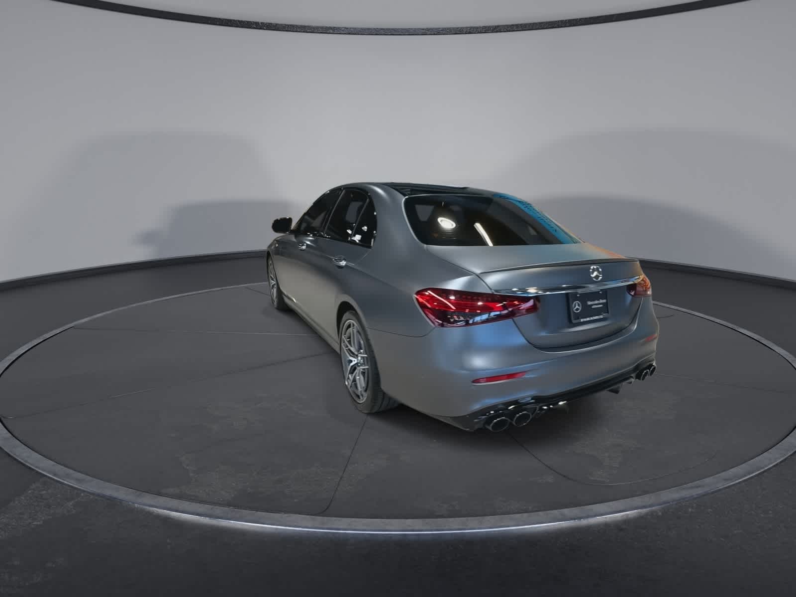 Thumbnail: 2022 Mercedes-Benz E-Class - 9