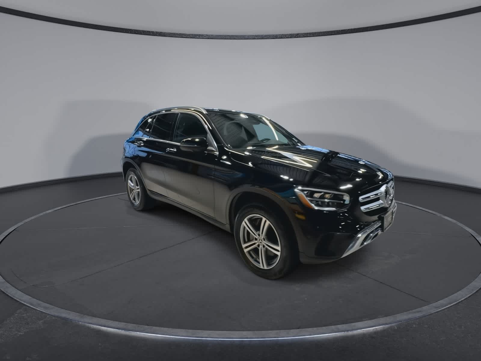 Thumbnail: 2022 Mercedes-Benz GLC - 2