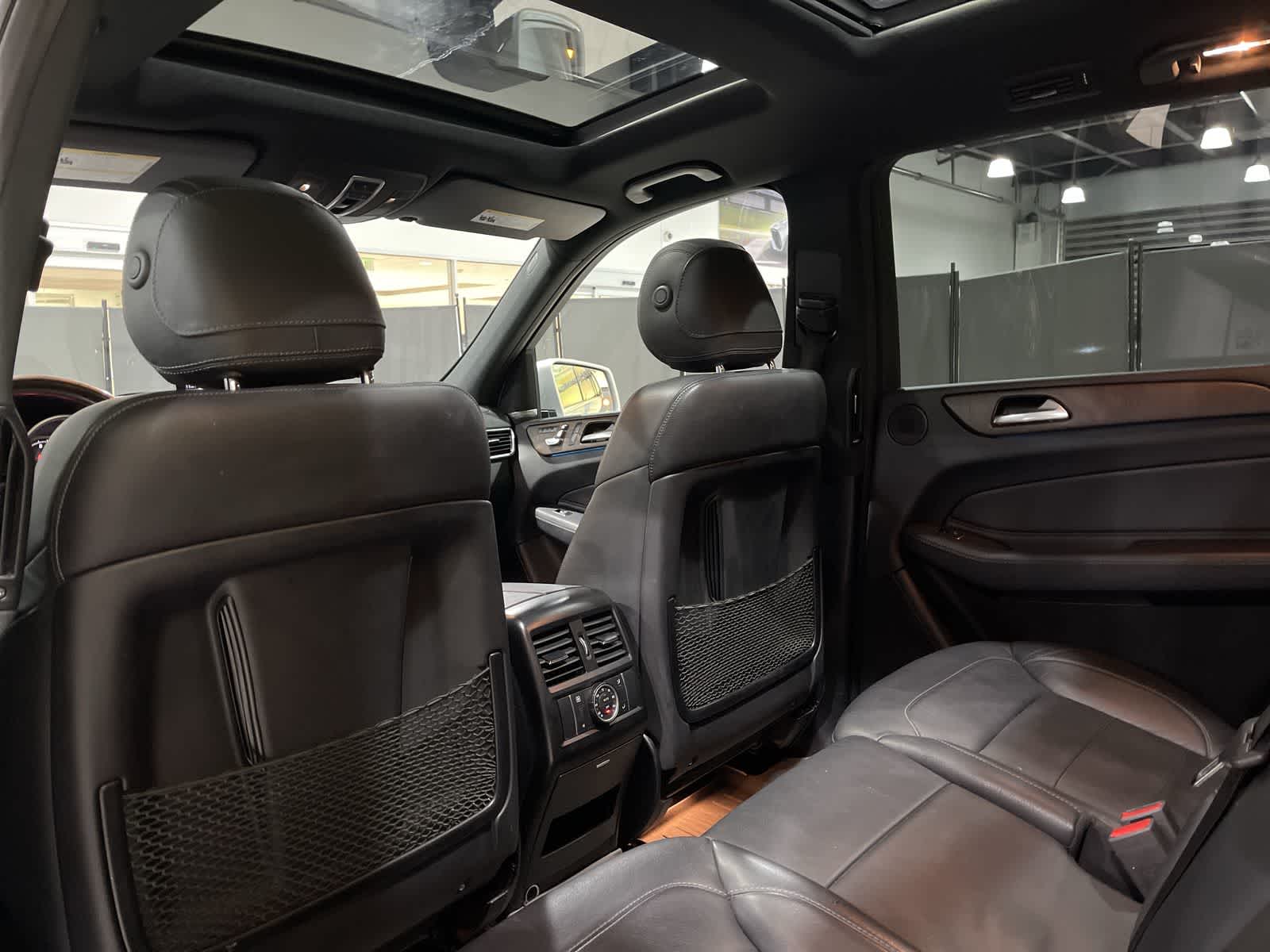 Thumbnail: 2017 Mercedes-Benz GLS - 24