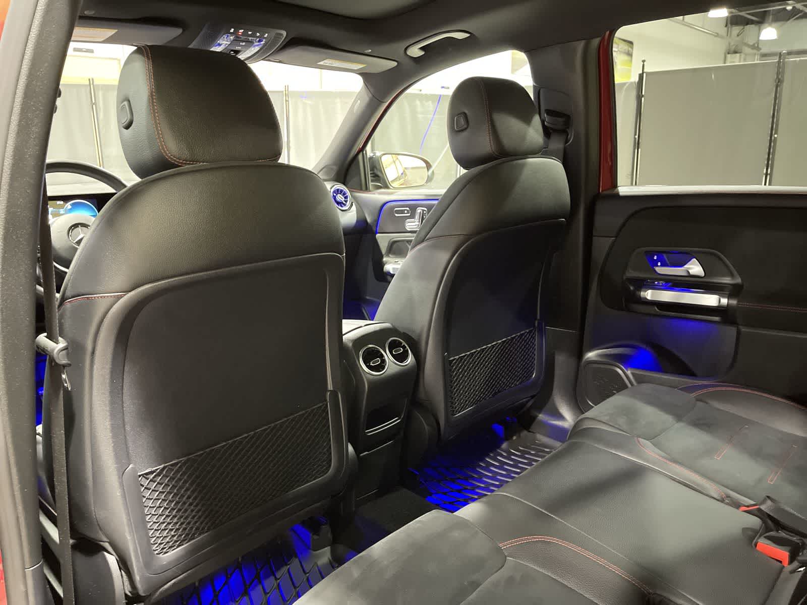 Thumbnail: 2021 Mercedes-Benz GLB - 24