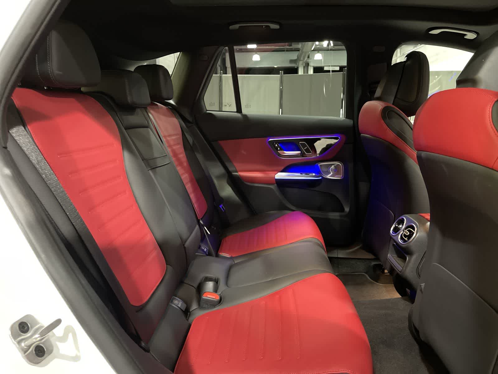 Thumbnail: 2025 Mercedes-Benz GLC - 25