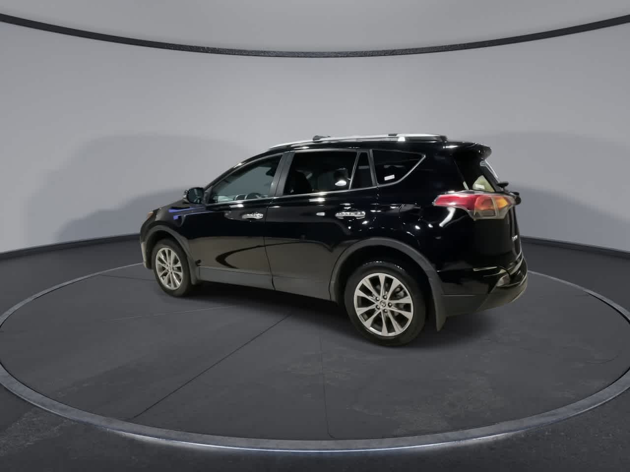 Thumbnail: 2016 Toyota RAV4 - 9