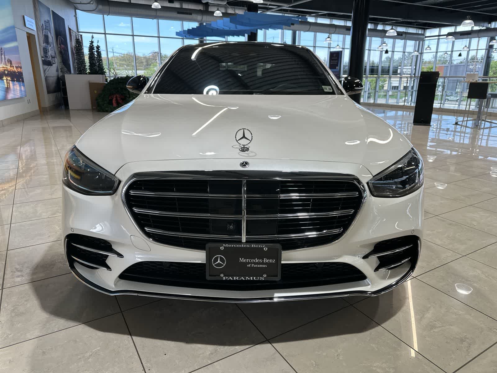 Thumbnail: 2023 Mercedes-Benz S-Class - 18