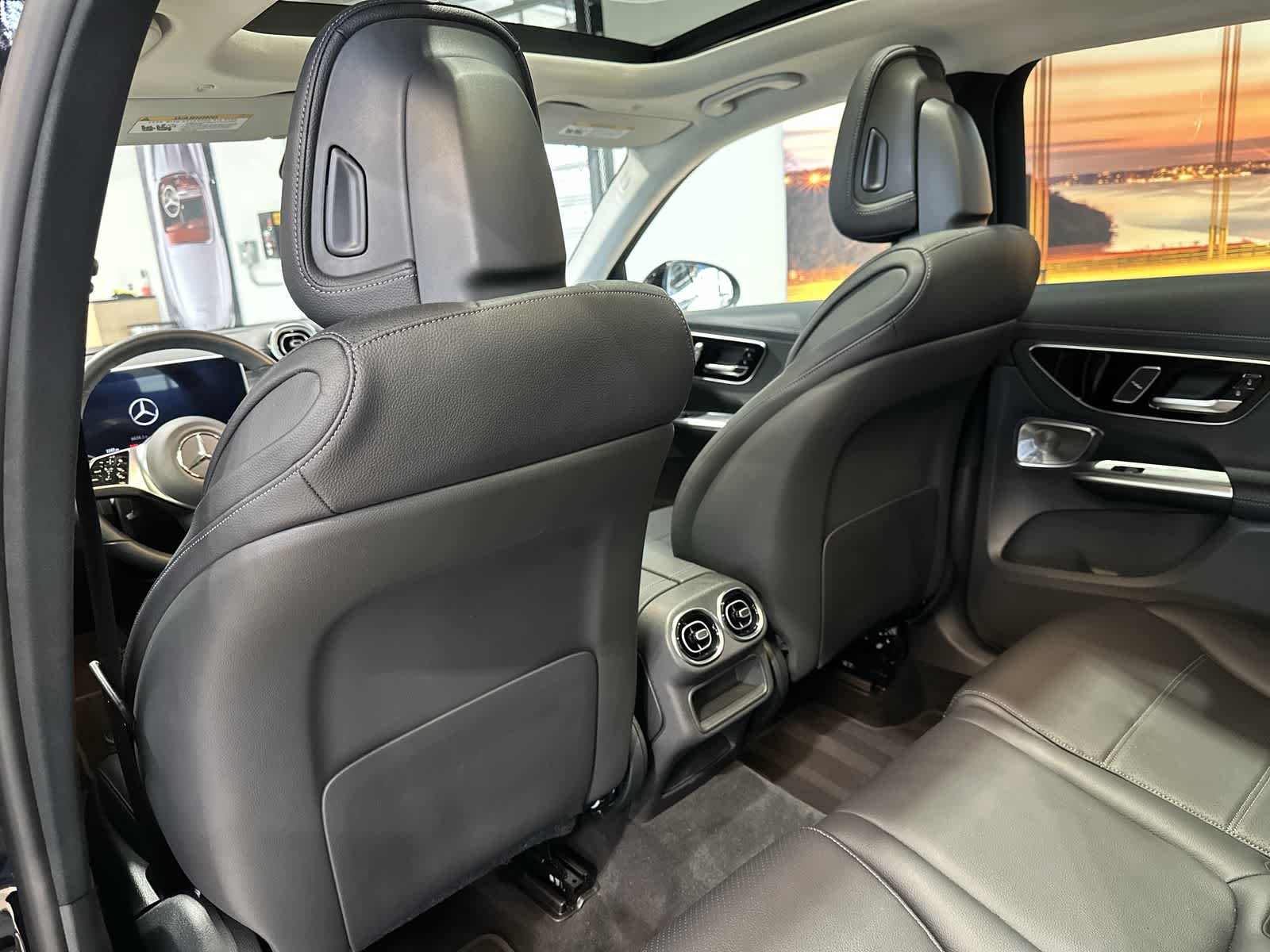 Thumbnail: 2023 Mercedes-Benz GLC - 24