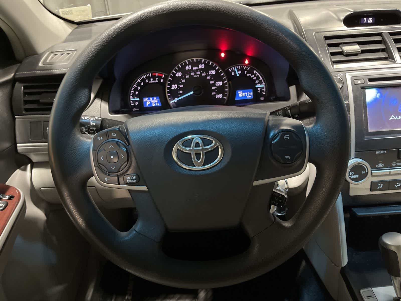 Thumbnail: 2012 Toyota Camry - 27