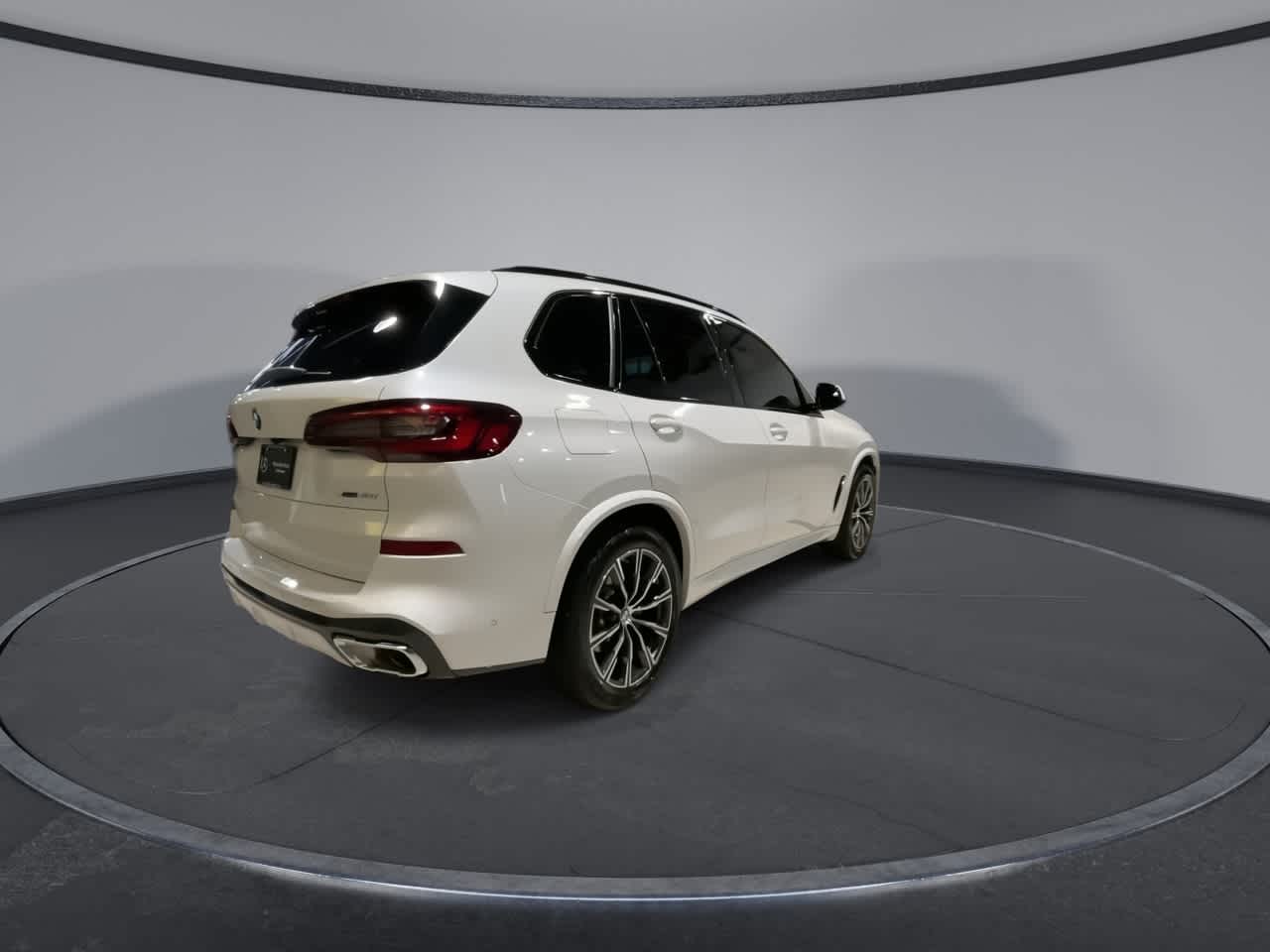 Thumbnail: 2023 BMW X5 - 10