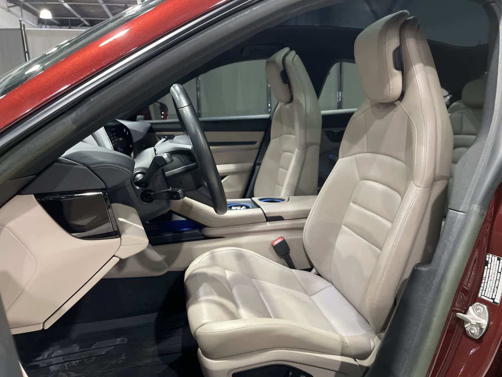 Thumbnail: 2022 Porsche Taycan - 23