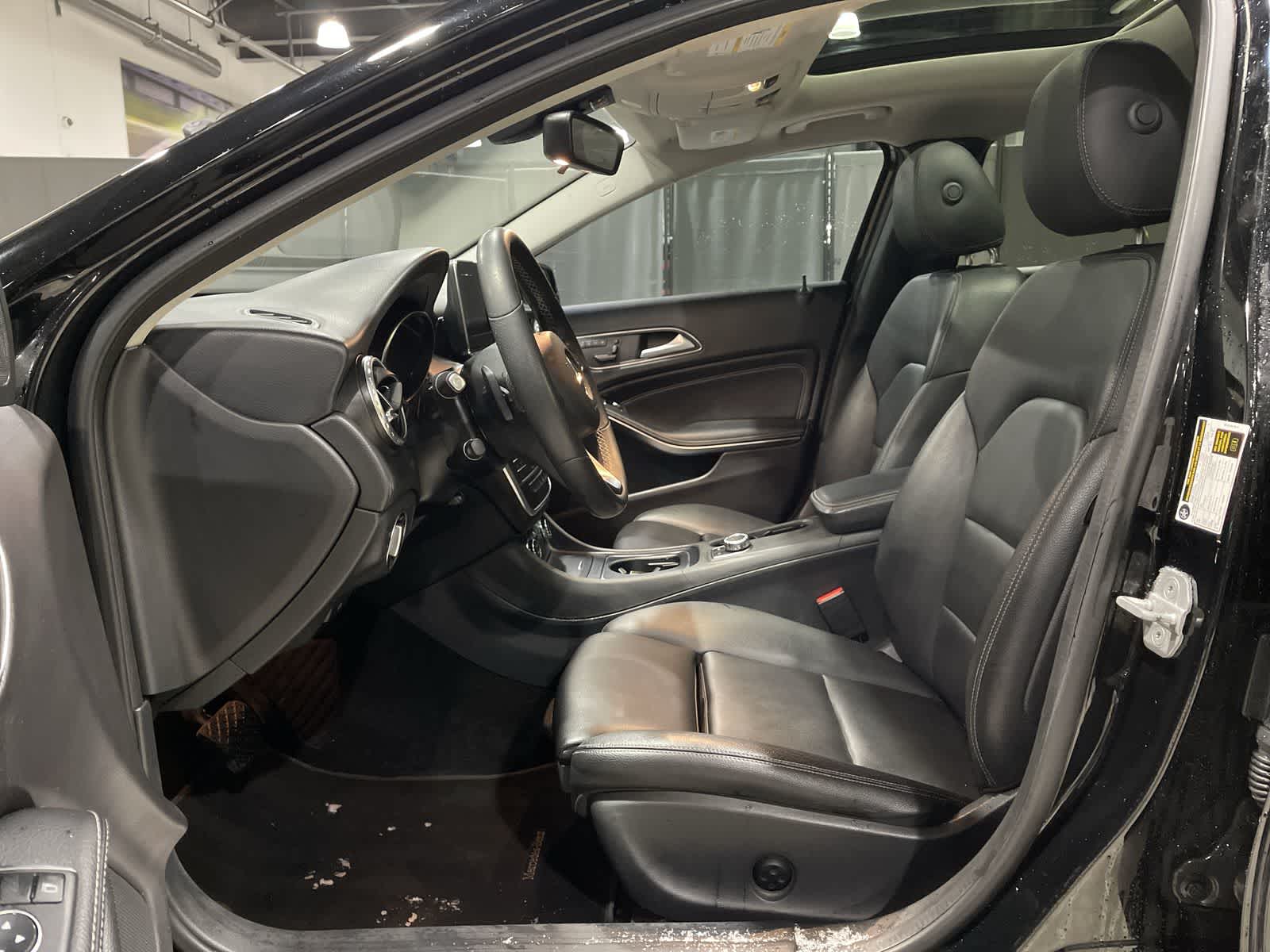 Thumbnail: 2017 Mercedes-Benz GLA - 14