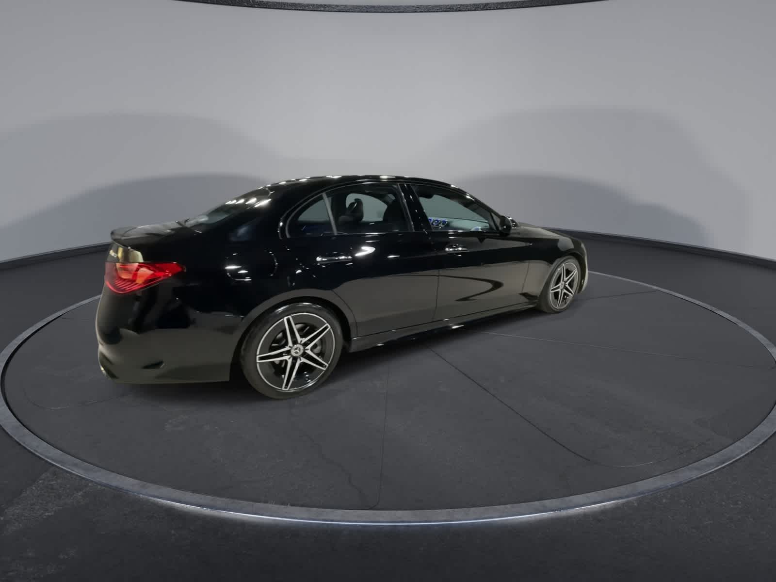 Thumbnail: 2022 Mercedes-Benz C-Class - 12