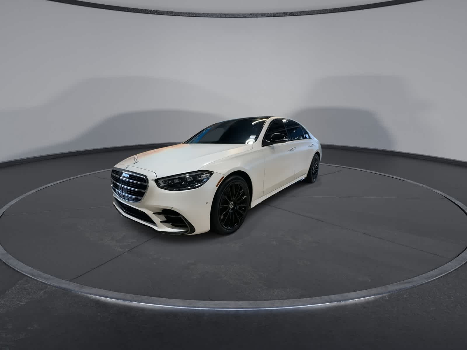 Thumbnail: 2023 Mercedes-Benz S-Class - 5