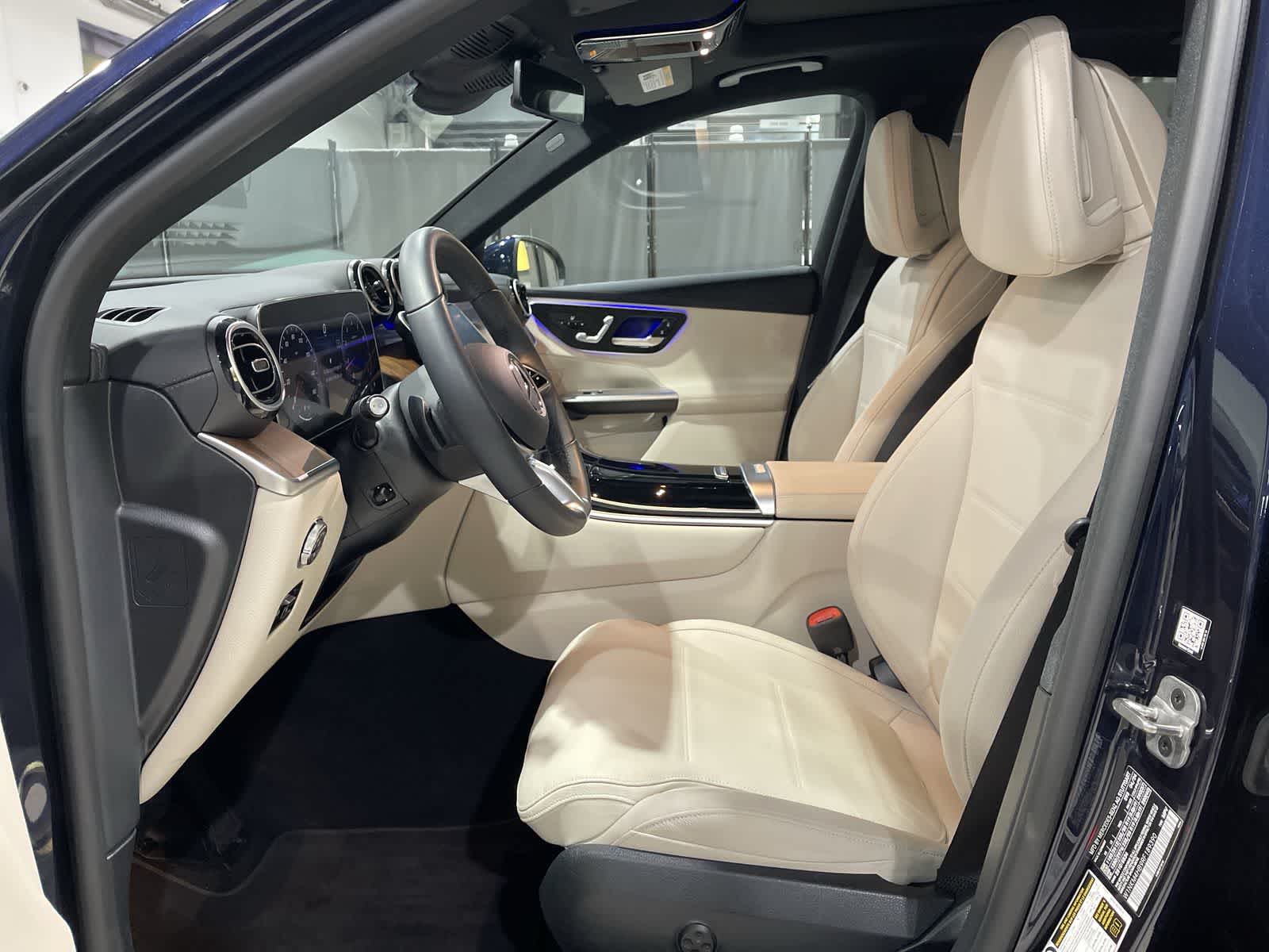 Thumbnail: 2024 Mercedes-Benz GLC - 14