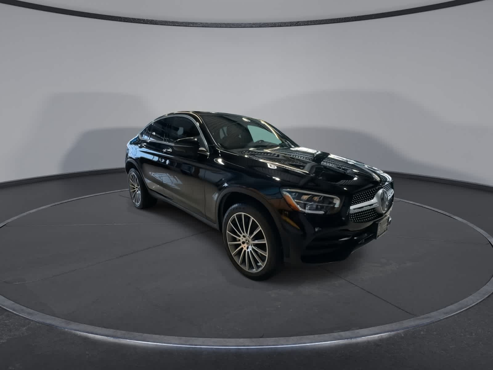 Thumbnail: 2023 Mercedes-Benz GLC - 2