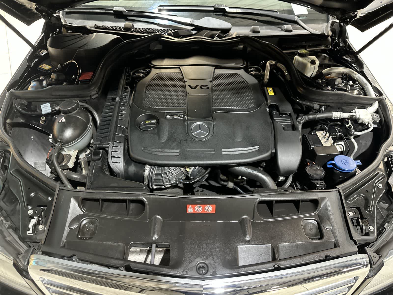 Thumbnail: 2014 Mercedes-Benz C-Class - 21