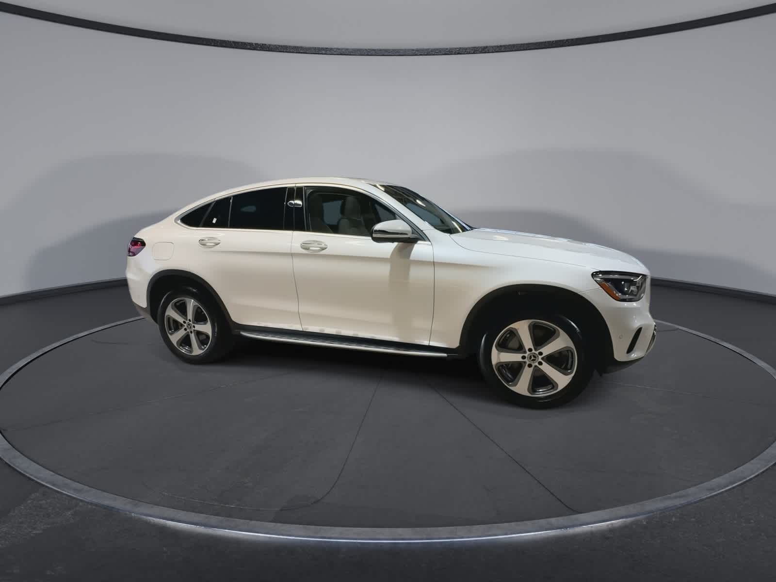 Thumbnail: 2023 Mercedes-Benz GLC - 13