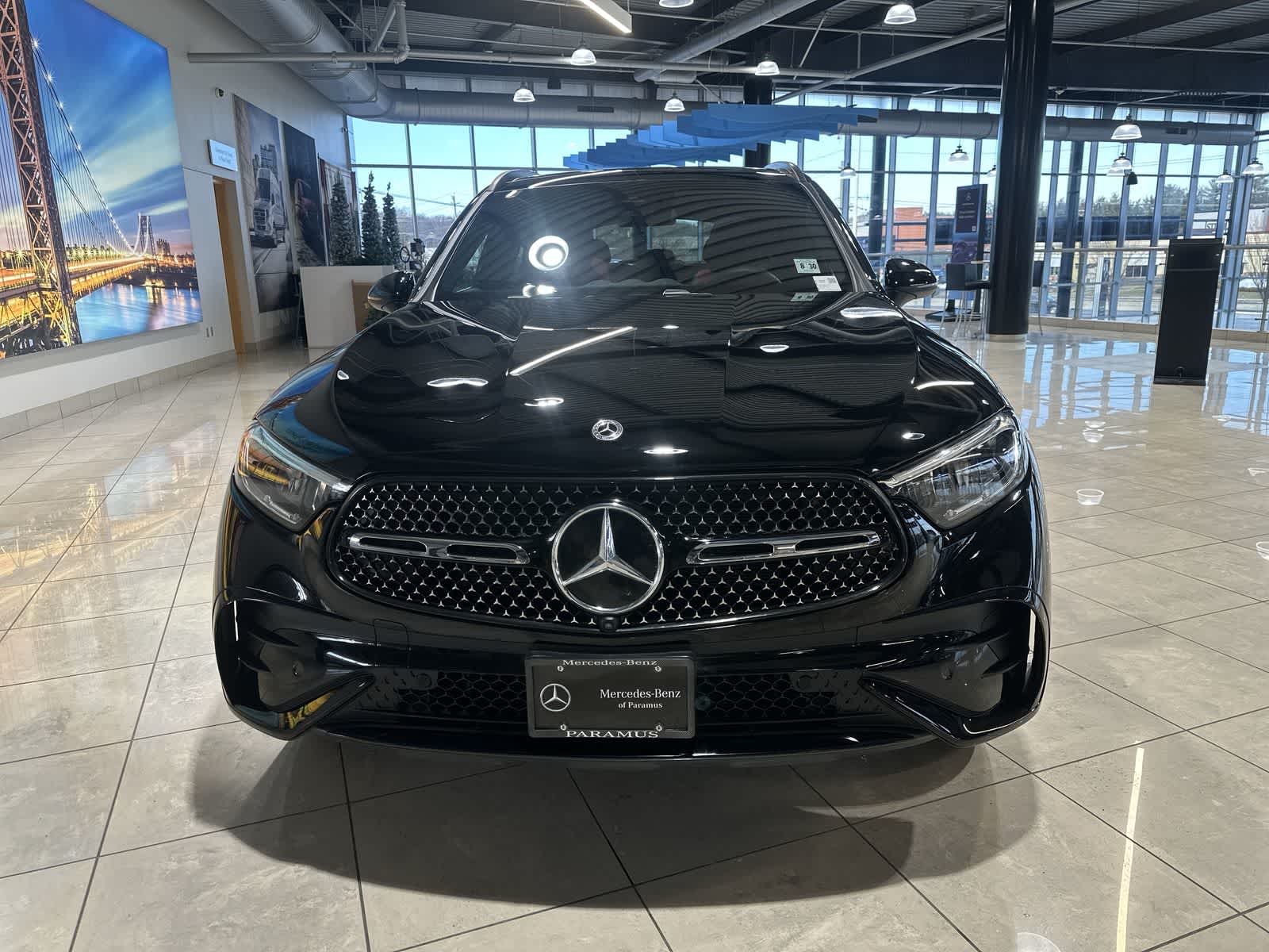 Thumbnail: 2025 Mercedes-Benz GLC - 18