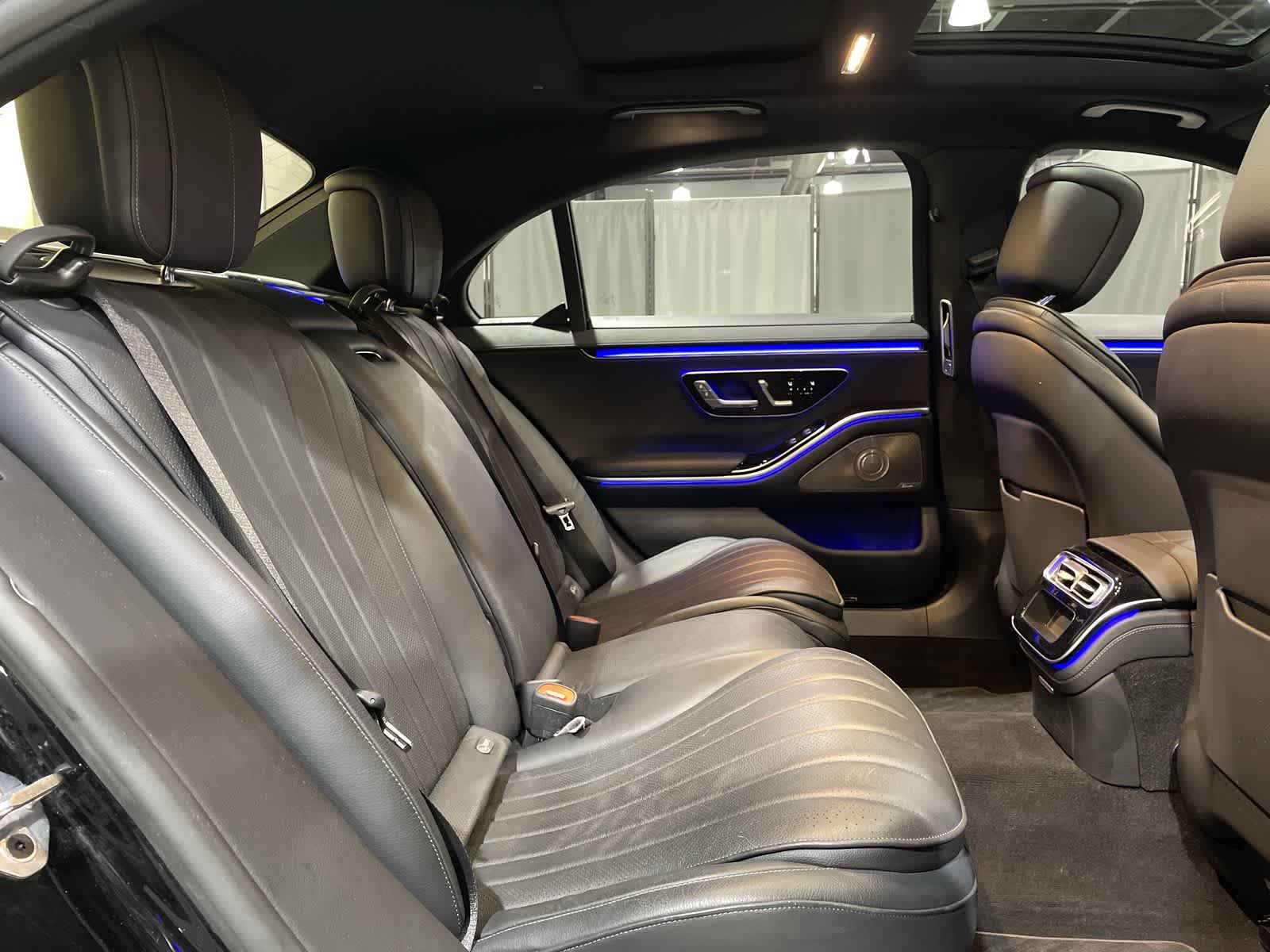 Thumbnail: 2023 Mercedes-Benz S-Class - 25