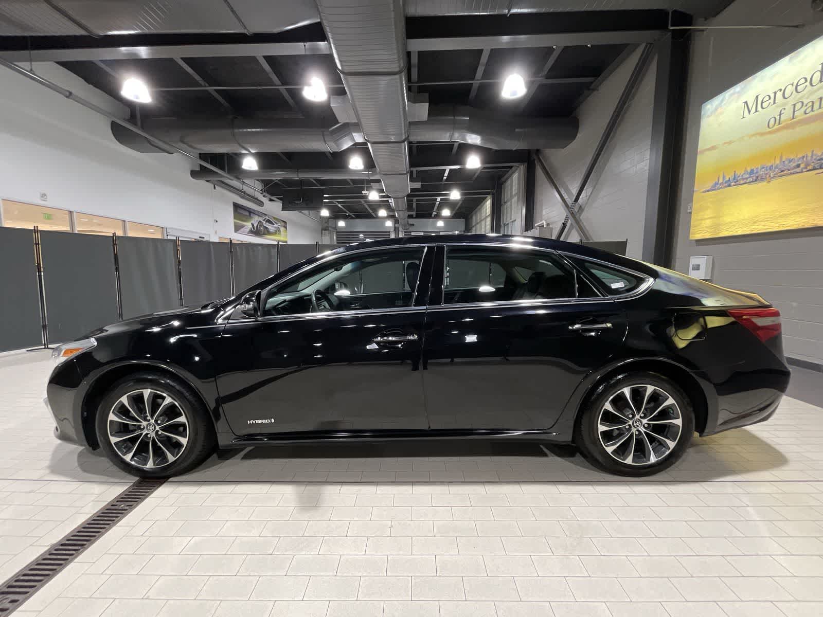 Thumbnail: 2016 Toyota Avalon - 15