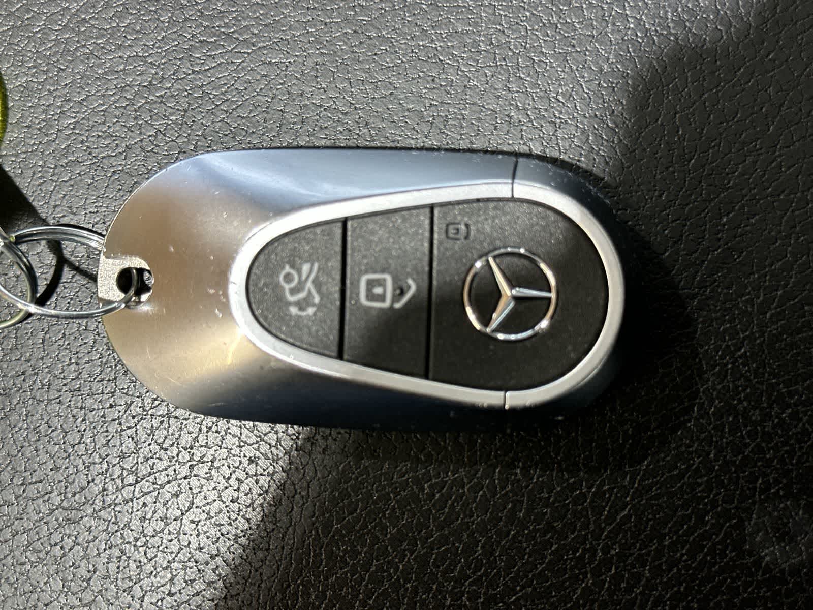 Thumbnail: 2024 Mercedes-Benz C-Class - 32
