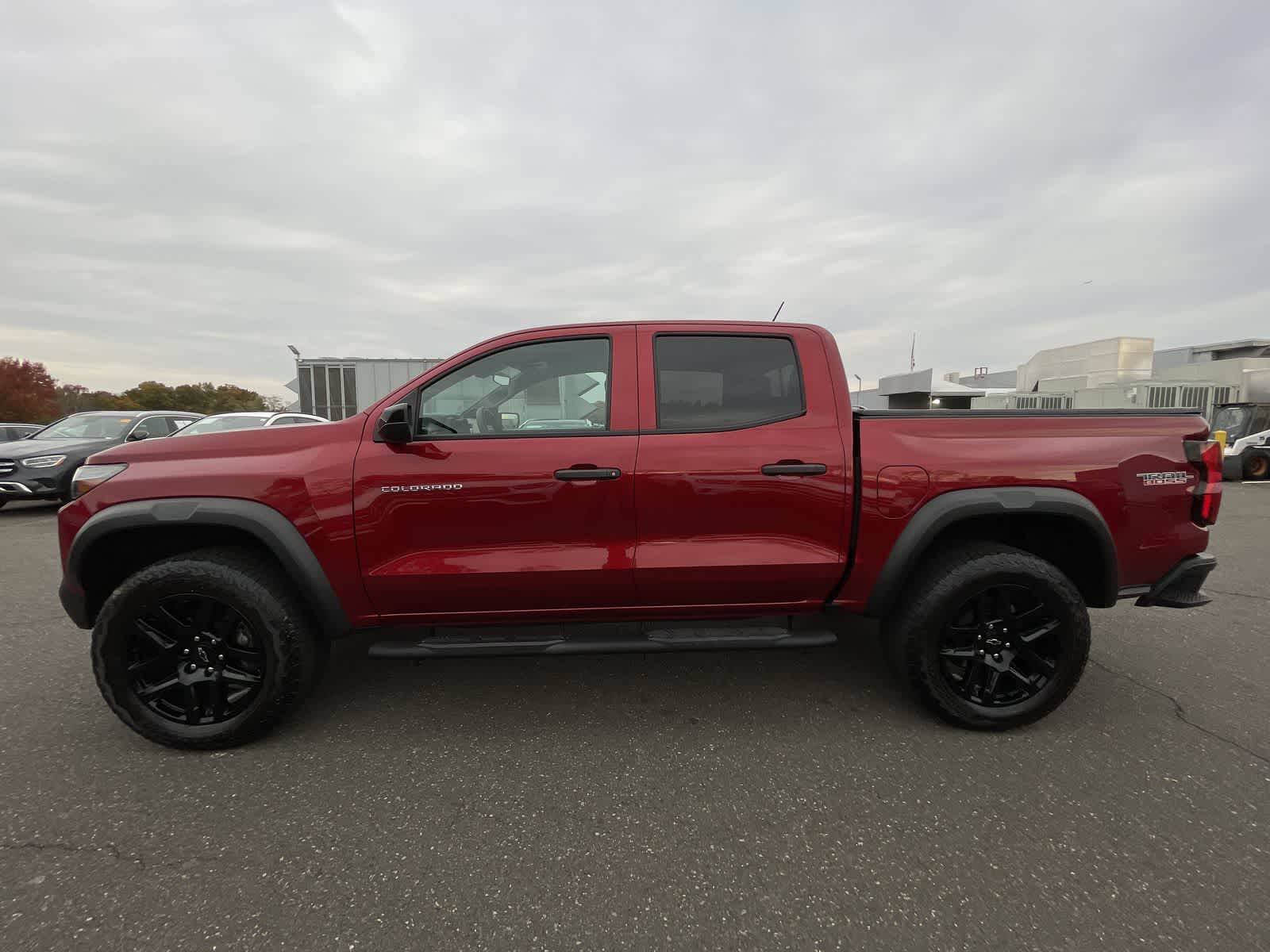 Thumbnail: 2023 Chevrolet Colorado - 15