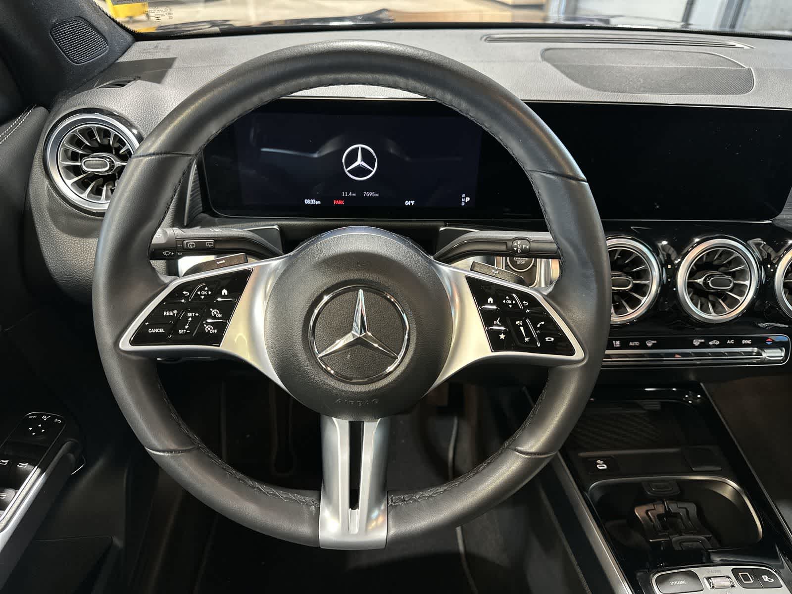 Thumbnail: 2025 Mercedes-Benz GLB - 27