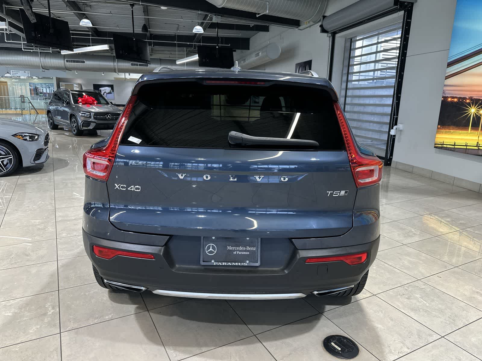 Thumbnail: 2020 Volvo XC40 - 17