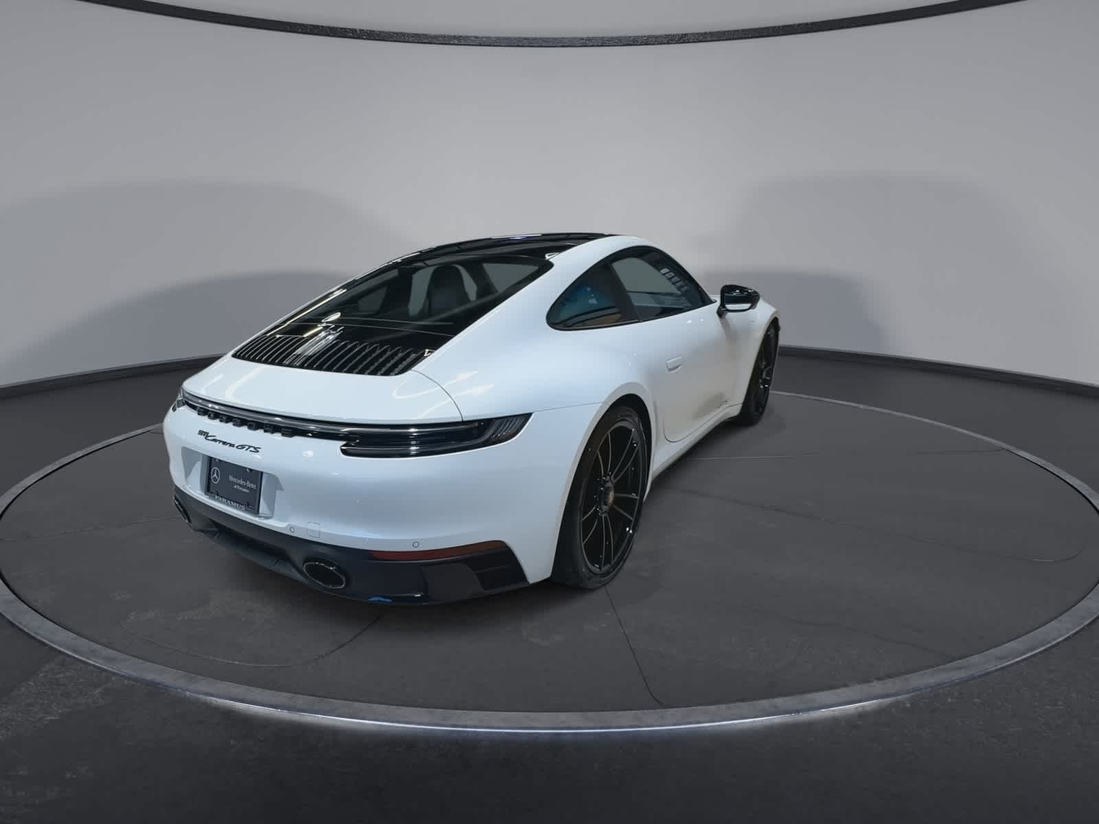 Thumbnail: 2024 Porsche 911 - 11