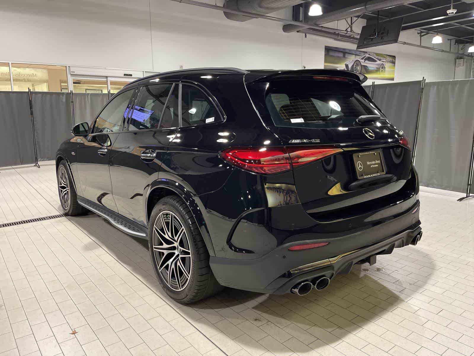 Thumbnail: 2024 Mercedes-Benz GLC - 16