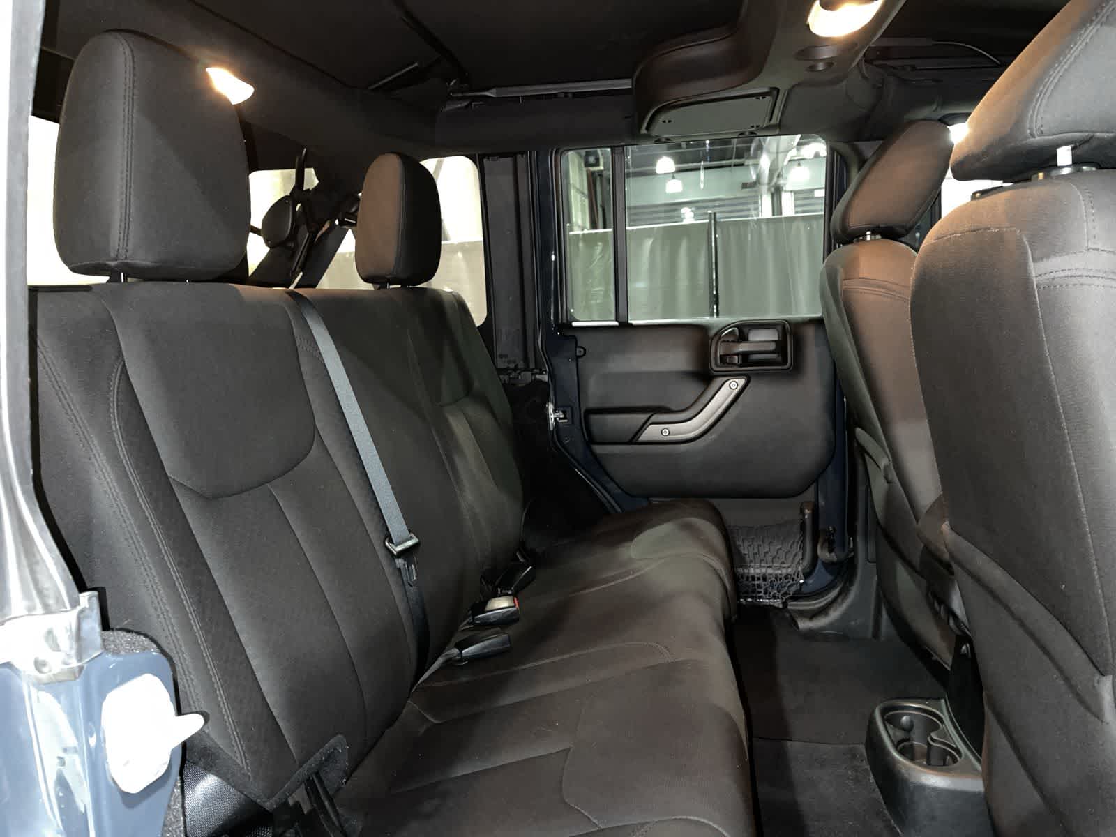 Thumbnail: 2016 Jeep Wrangler - 25