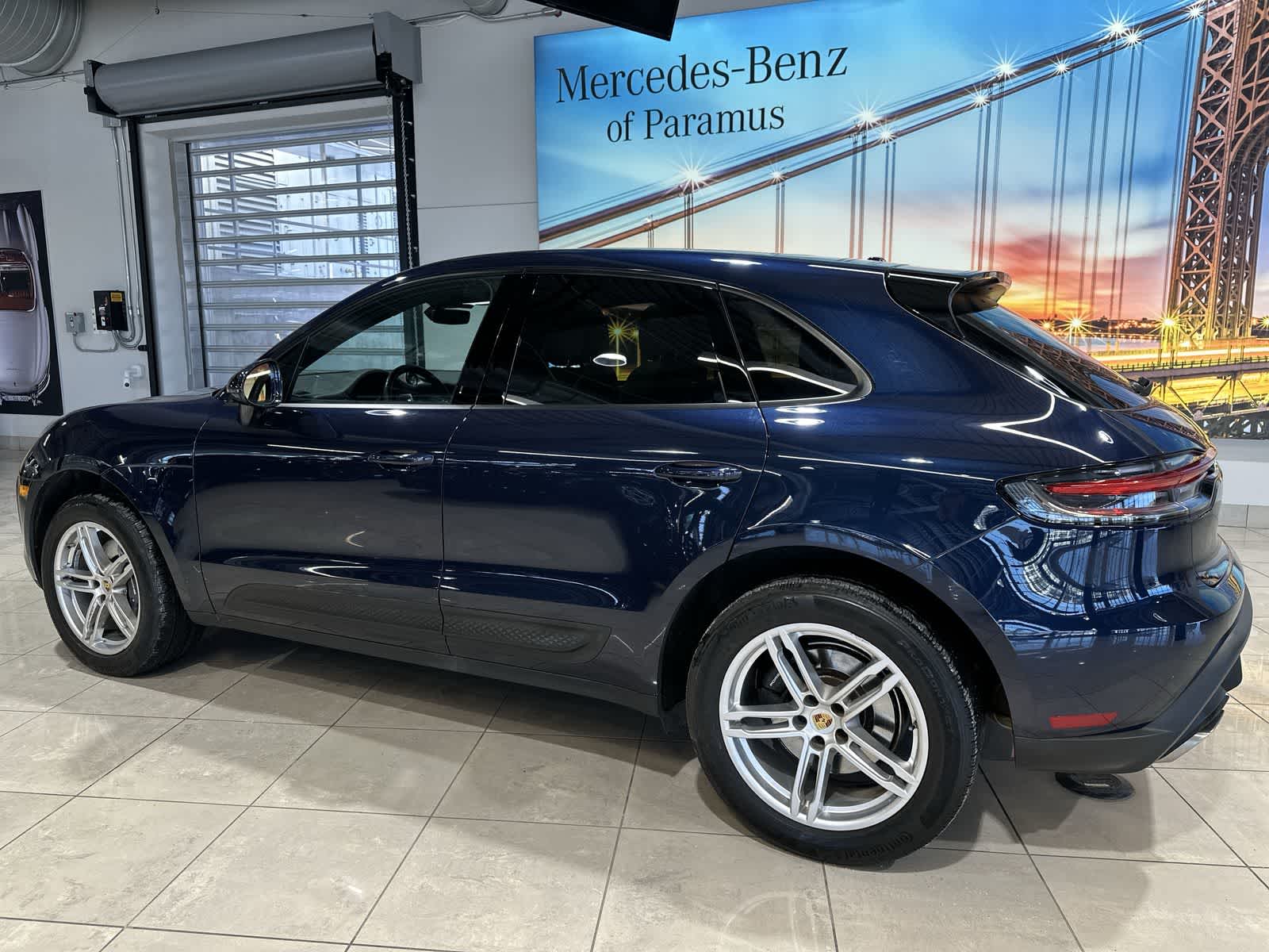 Thumbnail: 2022 Porsche Macan - 16