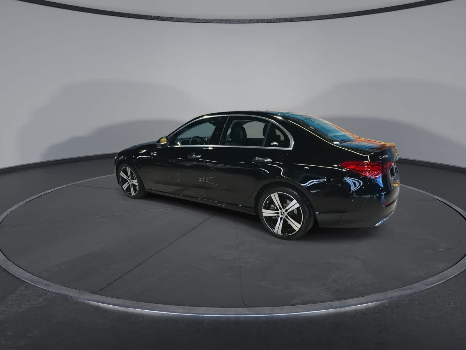 Thumbnail: 2025 Mercedes-Benz C-Class - 8