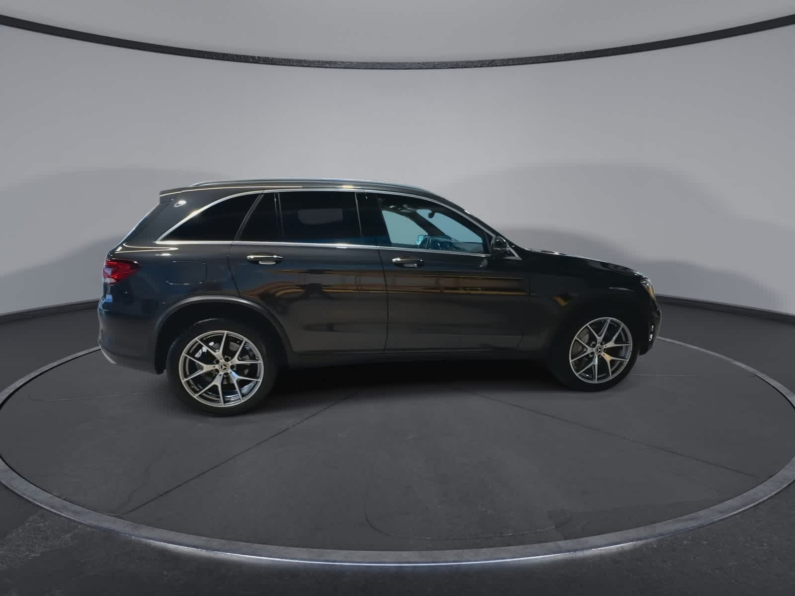 Thumbnail: 2022 Mercedes-Benz GLC - 12