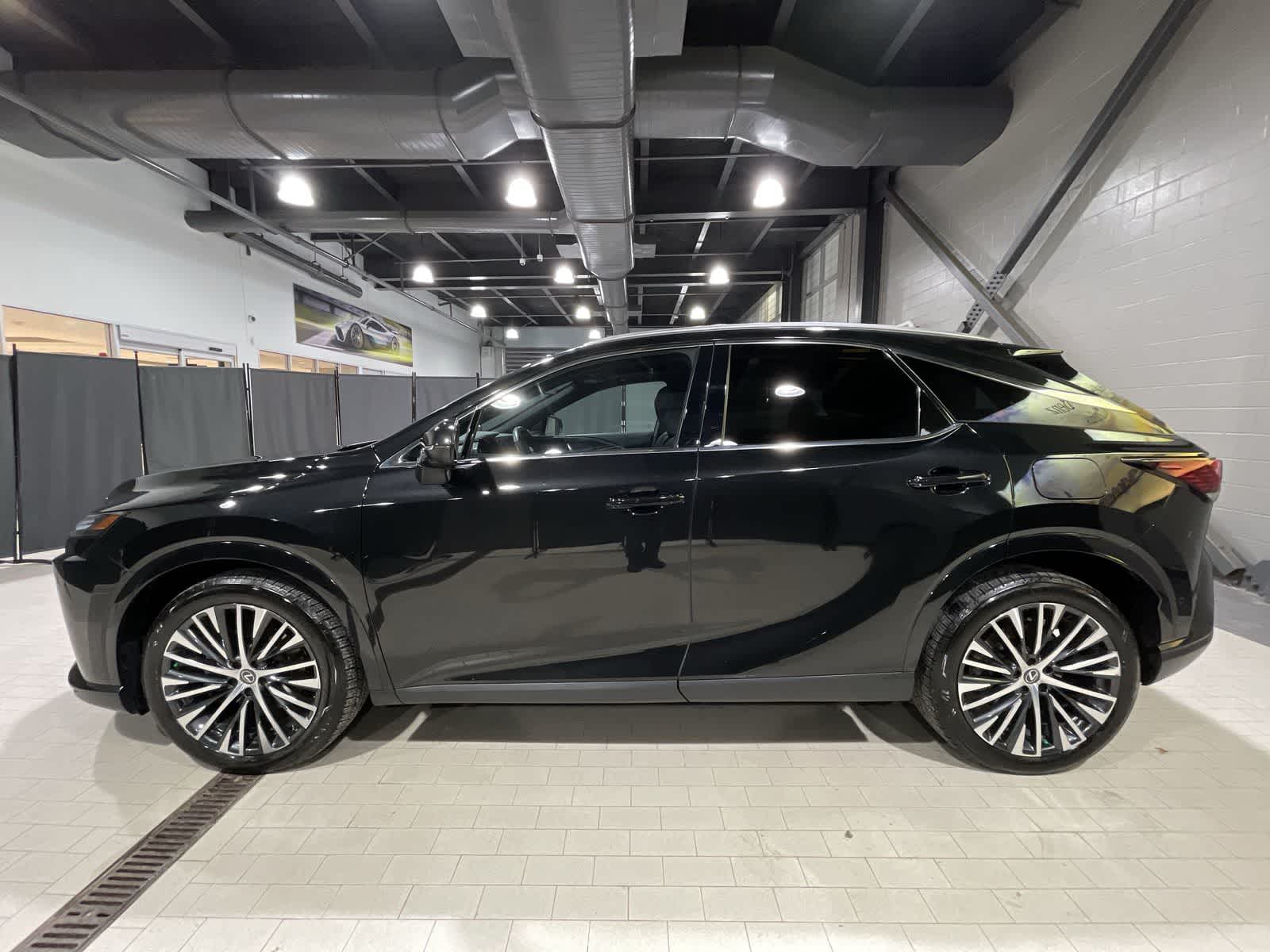 Thumbnail: 2023 Lexus RX - 15