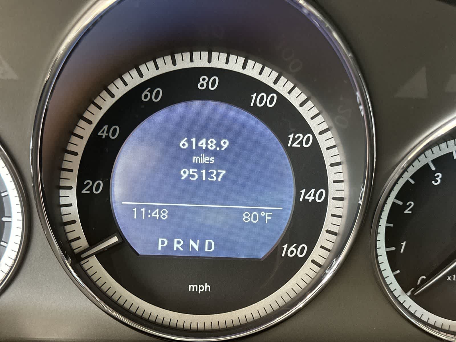 Thumbnail: 2011 Mercedes-Benz C-Class - 30